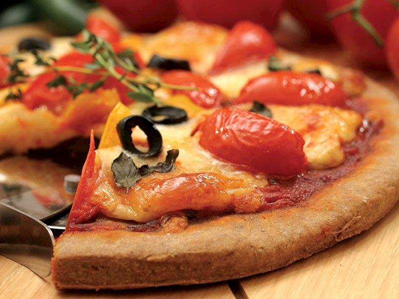 Evde Pizza Yapımı 8 Farklı Ev Yapımı Pizza Tarifi